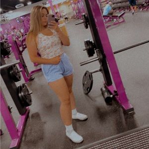 Meet your Posher, Kaitlyn